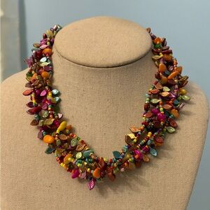 🟣 EUC Multi Strand, Multi color Leaves, Stone Chips and Seed Bead Necklace